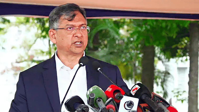 বর্তমান পোশাকে অসন্তুষ্ট পুলিশ, ফিরতে পারে আগের কোনো পোশাক: স্বরাষ্ট্রমন্ত্রী