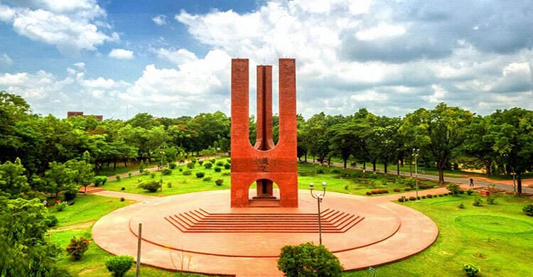 জাবিতে র‍্যাগিংয়ের অভিযোগে ৮ শিক্ষার্থী সাময়িক বহিষ্কার
