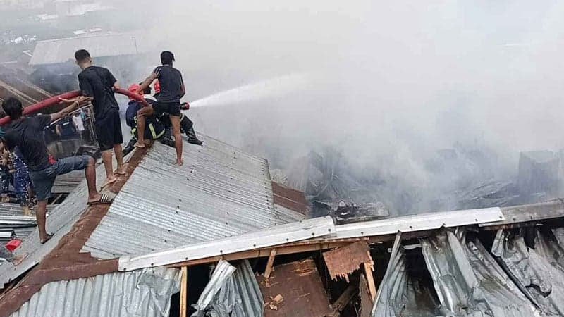 মহাখালীর সাততলা বস্তির আগুন নিয়ন্ত্রণে