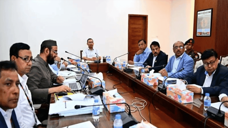 ঢাকার চারপাশের নৌপথে বেসরকারি ওয়াটার বাস যুক্ত করার পরিকল্পনা 