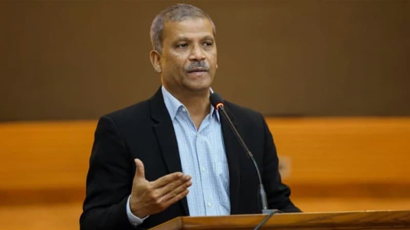 গণভোটের জন্য ভিন্ন রঙের ব্যালট পেপার থাকবে: আইন উপদেষ্টা