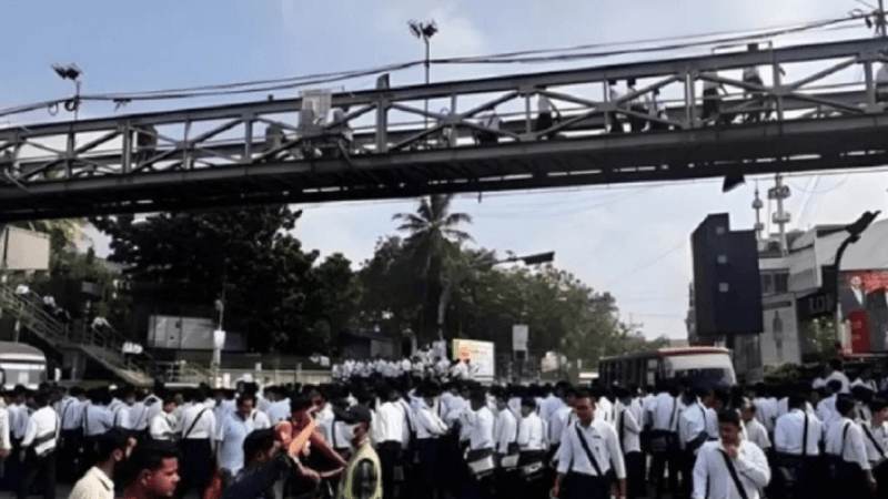 সায়েন্সল্যাব ছাড়লেন শিক্ষার্থীরা