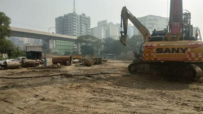 পান্থকুঞ্জ পার্কে গাছ কাটার প্রতিবাদে মানববন্ধন