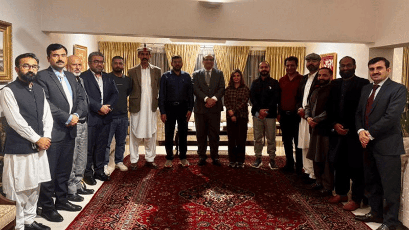 নির্বাচন কাভার করতে ঢাকায় ৪০ পাকিস্তানি সাংবাদিক