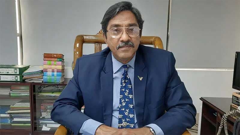 পদত্যাগ করলেন জাতীয় মানবাধিকার কমিশনের চেয়ারম্যান