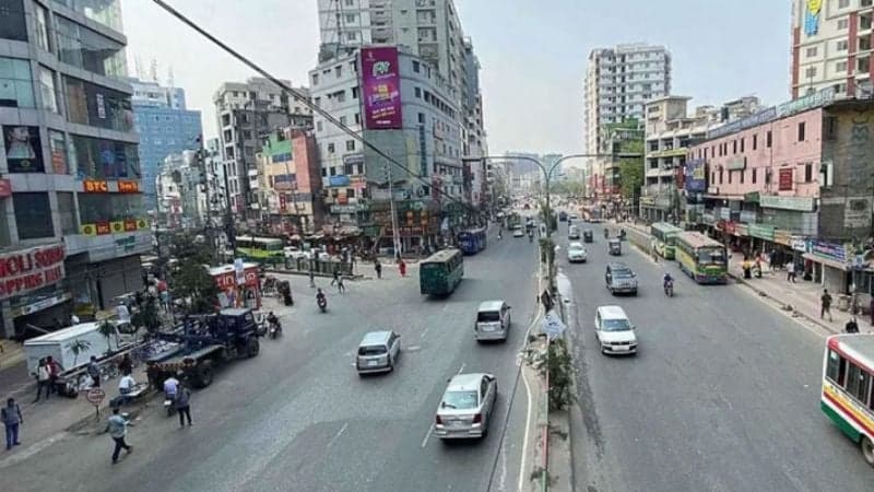 ঢাকার বায়ু আজ সহনীয়, দূষণে শীর্ষে উগান্ডার কামপালা