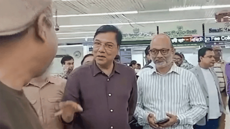 শাহজালাল বিমানবন্দরে দ্রুত ট্রলির সংখ্যা বাড়ানোর নির্দেশ বিমানমন্ত্রীর