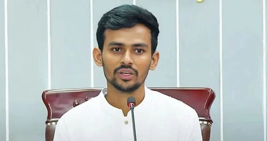 নিজের ব্যাংক হিসাব প্রকাশ করলেন আসিফ মাহমুদ