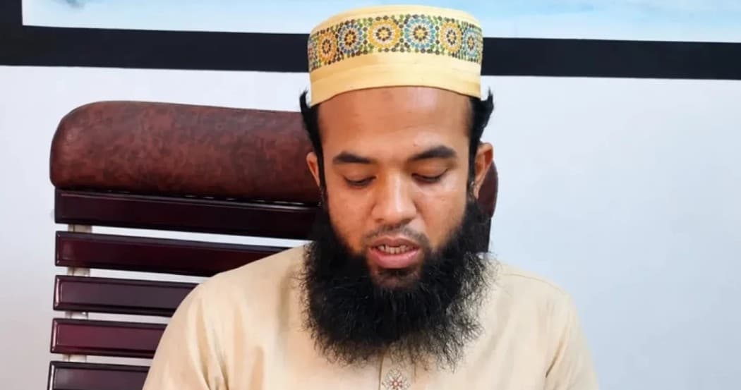 শিশুশিক্ষার্থীকে যৌন নিপীড়ন: আটকের পর মাদ্রাসার অধ্যক্ষ বললেন ‘শয়তানের ধোঁকায় পড়ে করেছি’