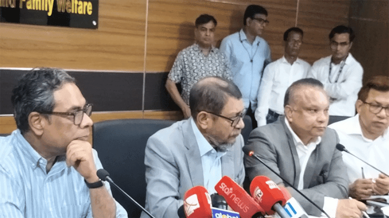 ডেঙ্গু রোগীর চিকিৎসা ব্যয়ে ৮০ শতাংশ ছাড় দিতে হবে : স্বাস্থ্যমন্ত্রী