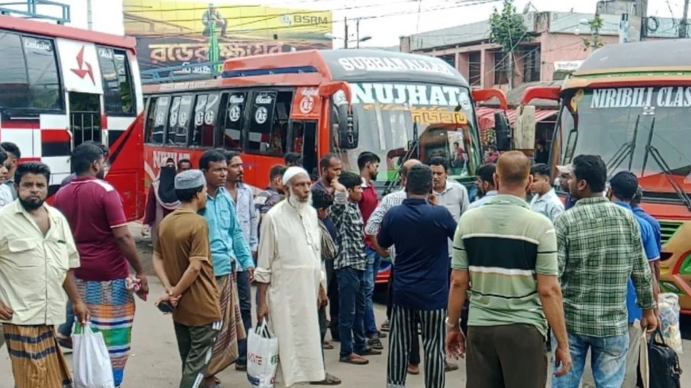 বরিশাল থেকে সব রুটে দূরপাল্লার বাস চলাচল বন্ধ