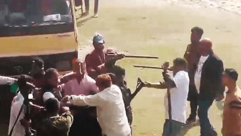 লক্ষ্মীপুরে জামায়াত-বিএনপির পাল্টাপাল্টি ধাওয়া-সংঘর্ষ, আহত ১০