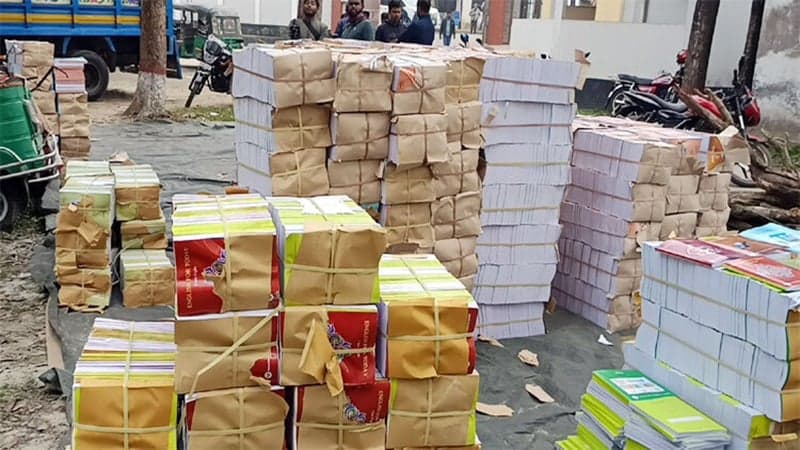 শেরপুরে বিনামূল্যে বিতরণের ৯ হাজার বই জব্দ, আটক ১