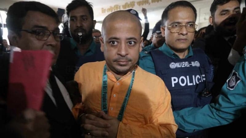 চট্টগ্রামে চিন্ময়ের বিরুদ্ধে হত্যা চেষ্টার মামলা