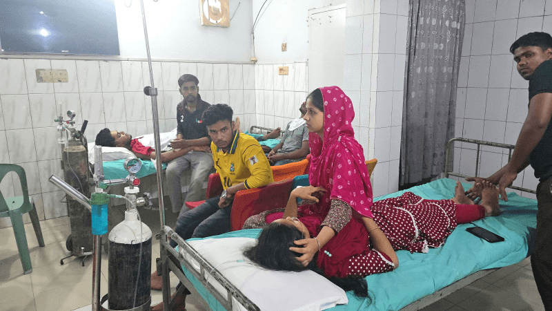 আশুলিয়ায় পোশাক শ্রমিকদের হঠাৎ অসুস্থতা: তদন্ত কমিটির দুই সুপারিশ