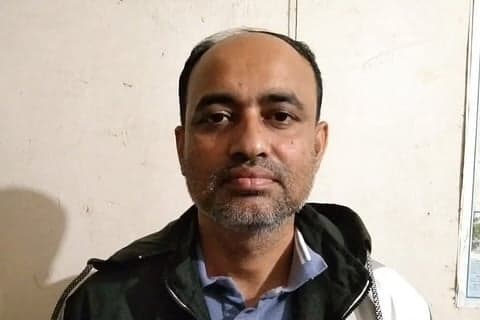 নেত্রকোনায় পুলিশ কর্মকর্তাকে কুপিয়ে হত্যা