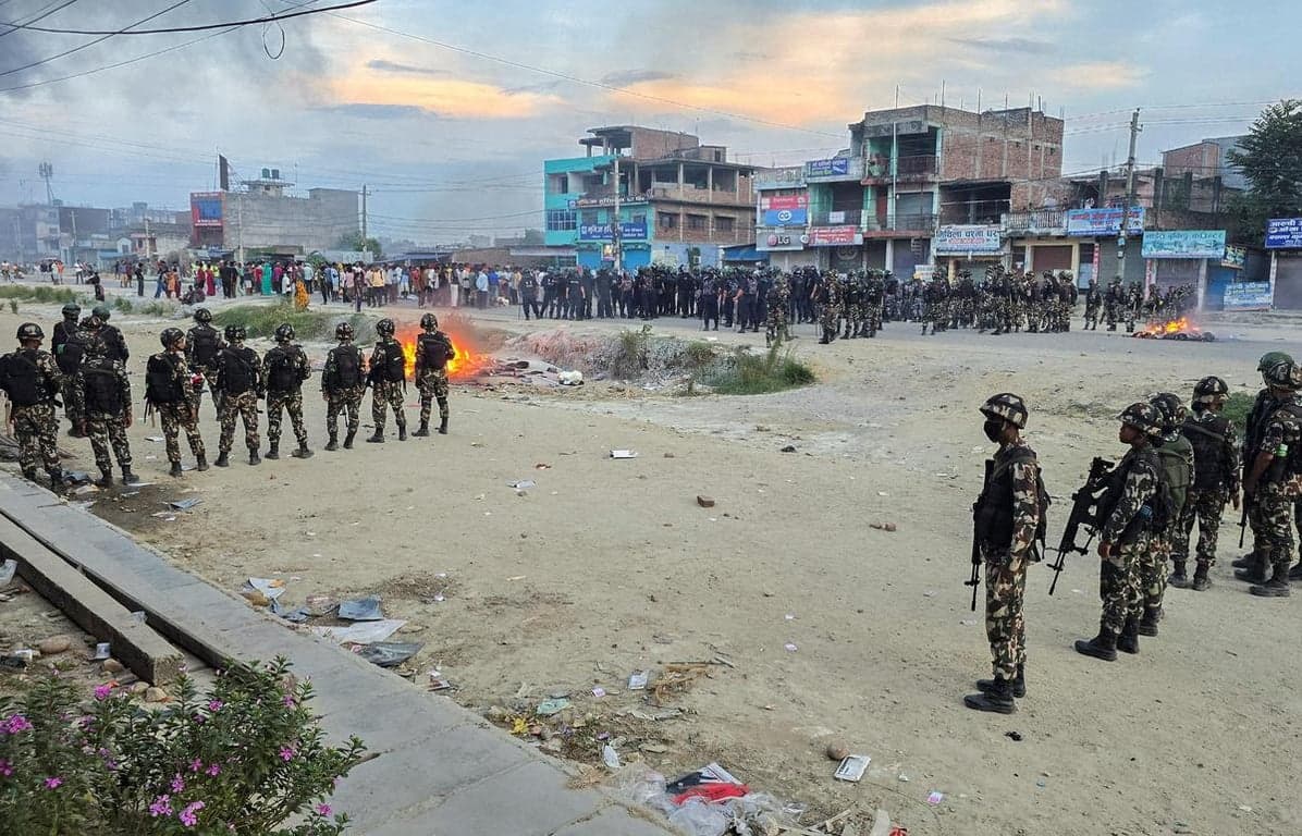 নেপালে হিন্দু-মুসলিম সংঘর্ষে নিহত ৩, শান্ত থাকার আহ্বান প্রধানমন্ত্রীর