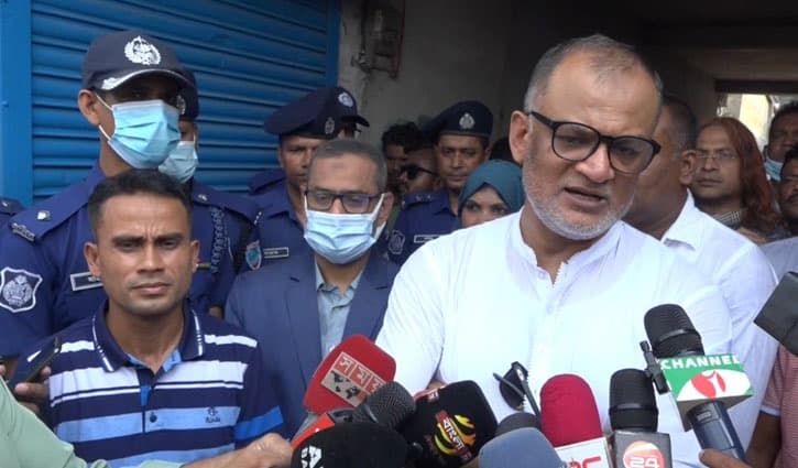 চামড়া শিল্পে বিগত ১৫ বছরে ব্যাপক নৈরাজ্য হয়েছে : বাণিজ্য উপদেষ্টা