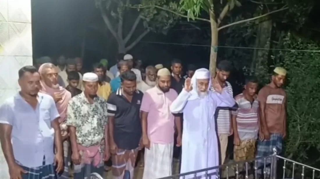 গভীর রাতে গাজী নজরুলের স্ত্রী মরিয়মের দাফন সম্পন্ন