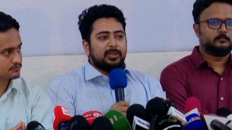 দেশ পুনর্গঠনে ইশতেহার ঘোষণা ৩ আগস্ট: নাহিদ ইসলাম