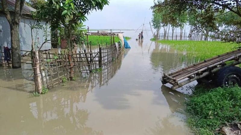 কমতে শুরু করেছে উত্তরাঞ্চলের বন্যার পানি