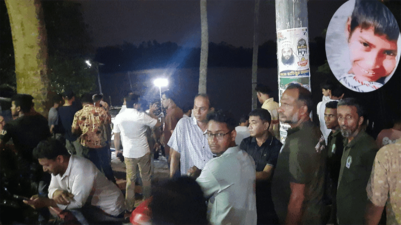 এবার ৭ বছরের শিশুকে দিঘিতে টেনে নিল খান জাহান আলীর মাজারের কুমির