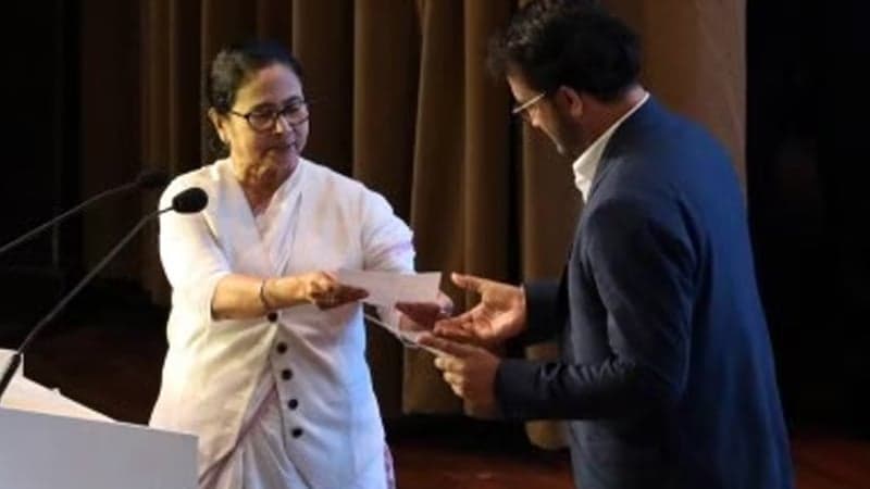 পশ্চিমবঙ্গের ব্র্যান্ড অ্যাম্বাসেডর হচ্ছেন সৌরভ গাঙ্গুলী