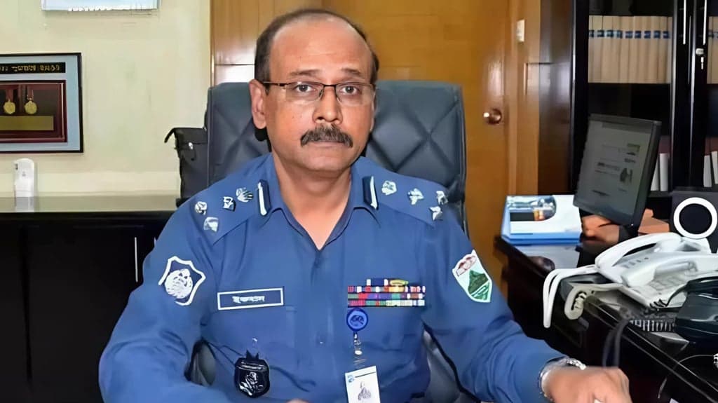 সাবেক অতিরিক্ত আইজিপি ইকবাল বাহার ডিবি হেফাজতে
