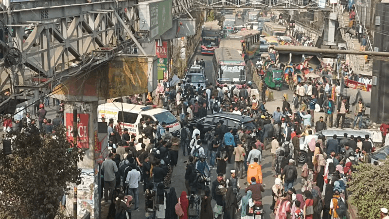 সায়েন্স ল্যাব ও টেকনিক্যাল মোড়ে শিক্ষার্থীদের অবরোধ