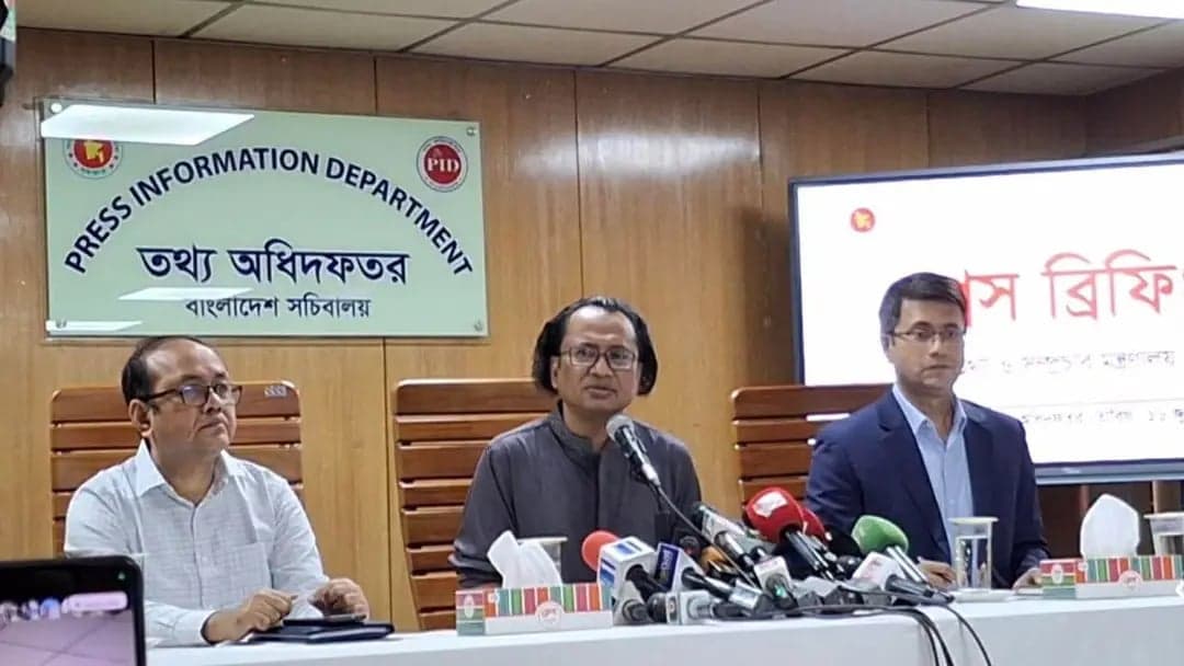 দিল্লি থেকে ফিরে আসাকে ‘তাৎক্ষণিক প্রতিবাদ’ বললেন প্রধানমন্ত্রীর উপদেষ্টা
