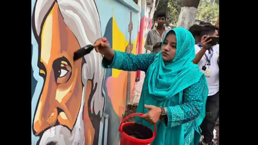 রবীন্দ্রনাথের প্রতিকৃতিতে কালি, দুর্গাপূজার আগে উসকানির আশঙ্কা পুলিশের