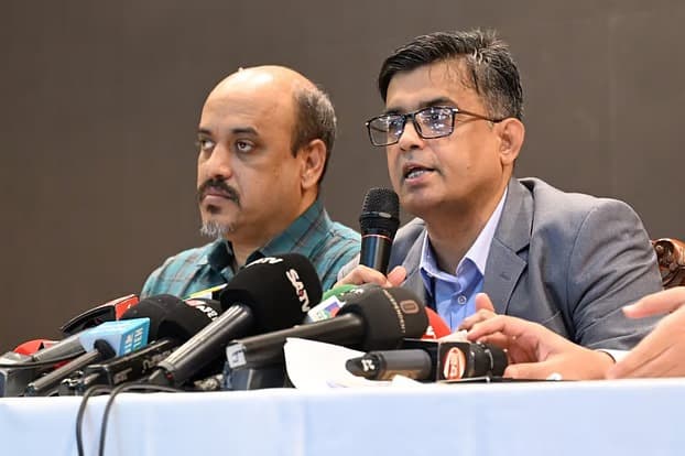 ডিসেম্বরে মধ্যেই ত্রয়োদশ জাতীয় সংসদ নির্বাচনের  প্রস্তুতি সম্পন্নের নির্দেশ প্রধান উপদেষ্টার