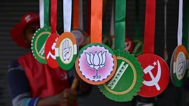 কেরালায় সরকার গঠনের পথে কংগ্রেস জোট, পিছিয়ে বামফ্রন্ট