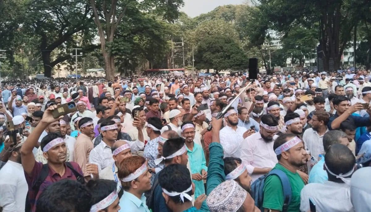 দাবি না মানলে সচিবালয়ের দিকে ‘লং মার্চ’ করবেন এমপিওভুক্ত শিক্ষকরা