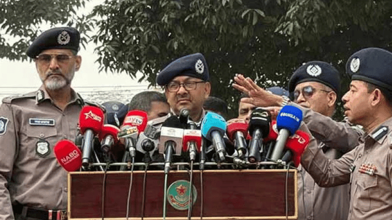 একুশে ফেব্রুয়ারি ঘিরে নিরাপত্তা শঙ্কা নেই: ডিএমপি কমিশনার