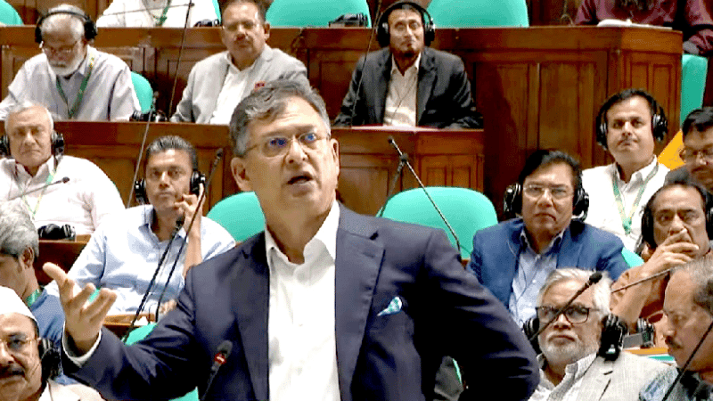 দেশের ৭৫টি কারাগারে ধারণক্ষমতার ১.৭ গুণ বেশি বন্দি: স্বরাষ্ট্রমন্ত্রী