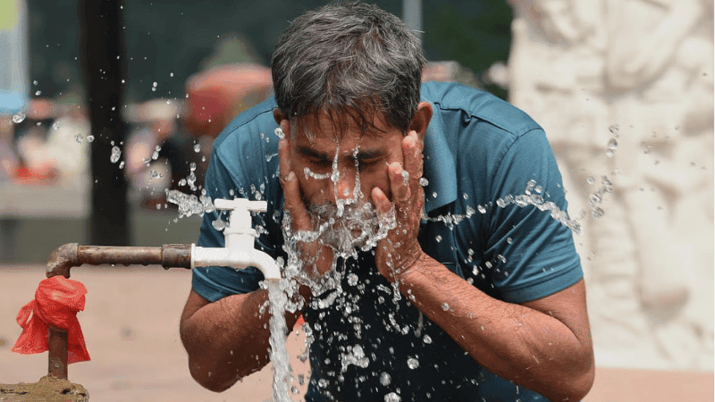 ঢাকাসহ ৪১ জেলায় তাপপ্রবাহ, স্বস্তির বৃষ্টি মিলতে পারে শুক্রবার