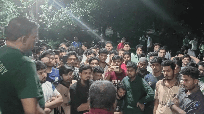 ক্যান্টিনের খাবার নিয়ে হোয়াটসঅ্যাপে অভিযোগ, শাবি শিক্ষার্থীকে ছাত্রদল ২ নেতার মারধর