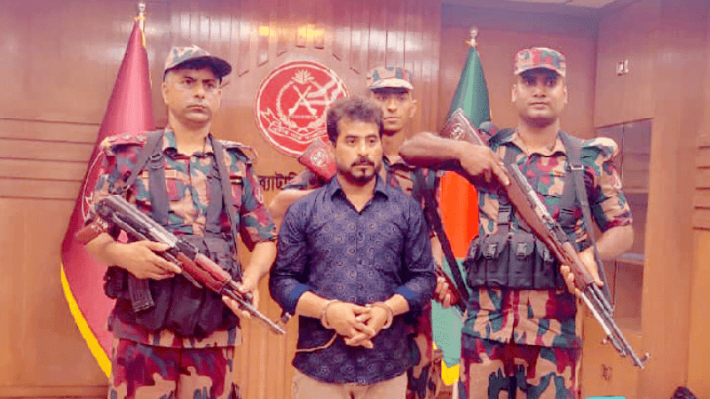 যশোরে সাড়ে ছয় কোটি টাকার হীরাসহ ভারতীয় নাগরিক আটক