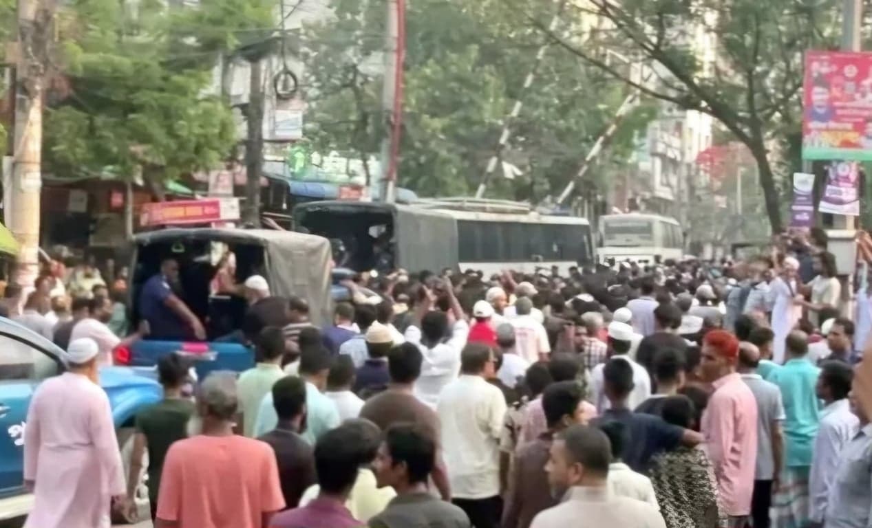 আইভীকে গ্রেপ্তারে বাধার ঘটনায় মামলা, গ্রেপ্তার ৩