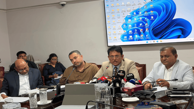 পরীক্ষা চলাকালে শাস্তিযোগ্য অপরাধ করলে কেউ পার পাবে না: শিক্ষামন্ত্রী
