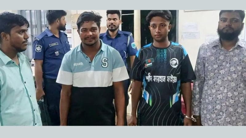 খাগড়াছড়িতে স্কুলছাত্রীকে ধর্ষণের অভিযোগে গ্রেপ্তার ৪