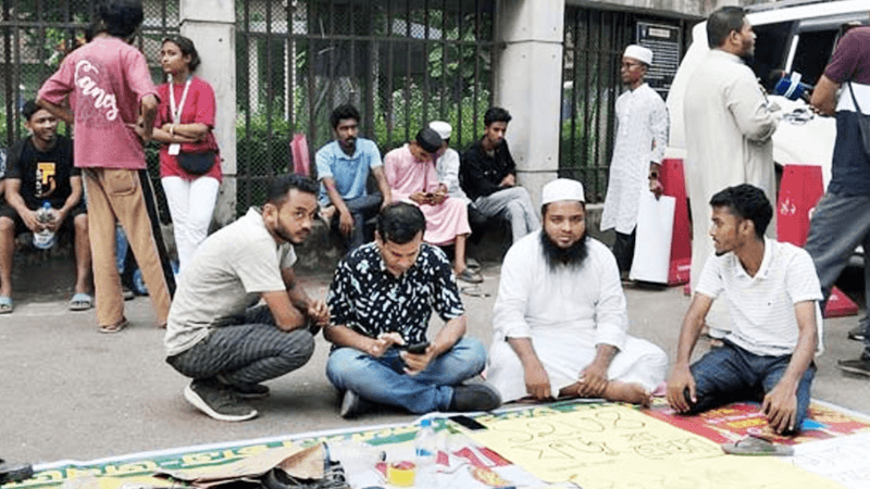 বিএনপি নেতা ফজলুর রহমানের গ্রেপ্তার দাবিতে বিক্ষোভ