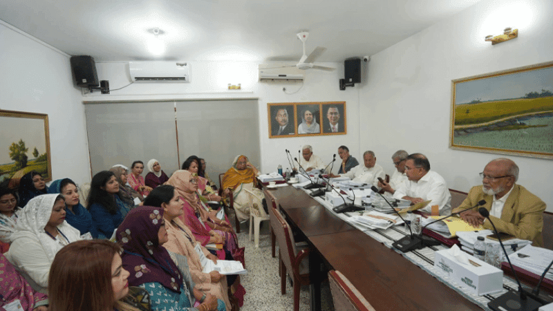 রাত ৩টা পর্যন্ত দাপ্তরিক কাজ করেছেন প্রধানমন্ত্রী