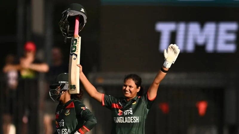 অস্ট্রেলিয়ার মাটিতে সোবহানার ঐতিহাসিক সেঞ্চুরি, রেকর্ড  জুটি
