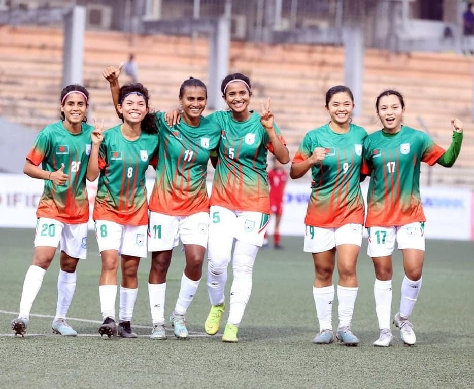 সিঙ্গাপুরকে ৮-০ গোলে হারিয়েছে বাংলাদেশ মেয়ে ফুটবল দল