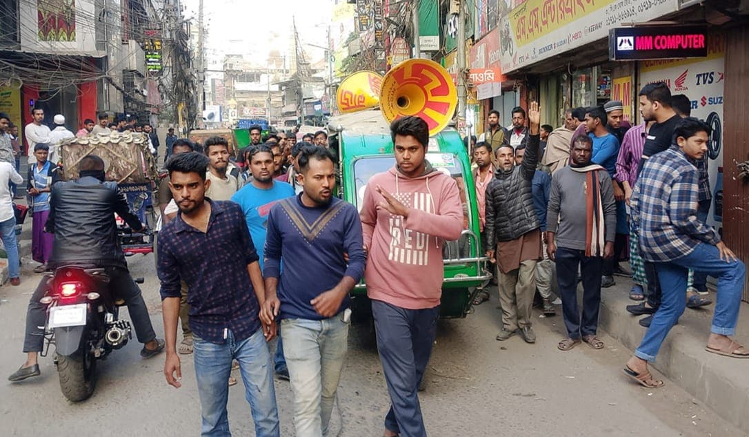 অটোরিকশা ধর্মঘটে নাকাল ময়মনসিংহ নগরবাসী