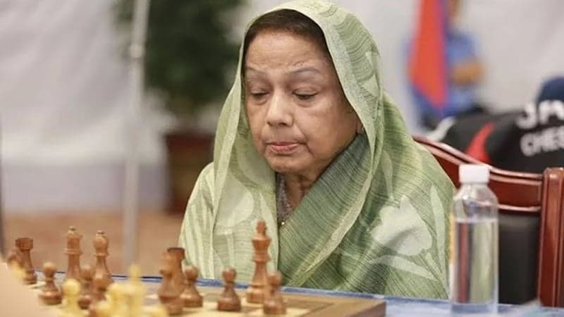 দিল্লি দাবা টুর্নামেন্টে রানী হামিদ, সতীর্থকে ভারতে প্রবেশে বাধা