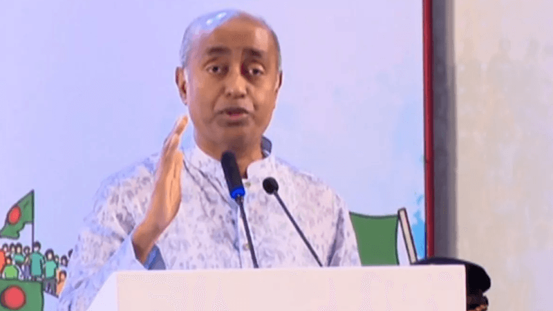 একদিকে ফ্যাসিবাদ এবং অন্যদিকে মৌলবাদের হুমকি রয়েছে: আইনমন্ত্রী