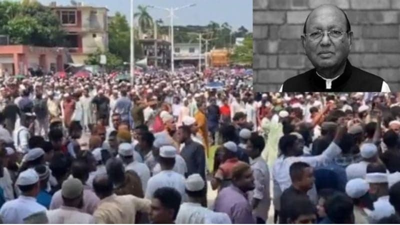 মা-বাবার কবরের পাশে চিরনিদ্রায় শায়িত তোফায়েল আহমেদ